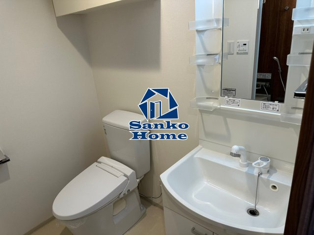 レオーネ南千住の洗面所