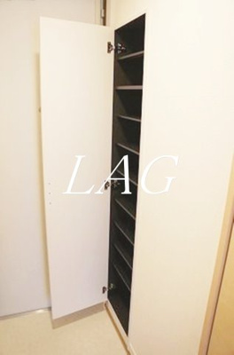 【玄関】 | リブリ・ダロル | 玄関です。