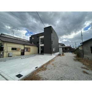 ジーメゾン石津町東　アビテの駐車場