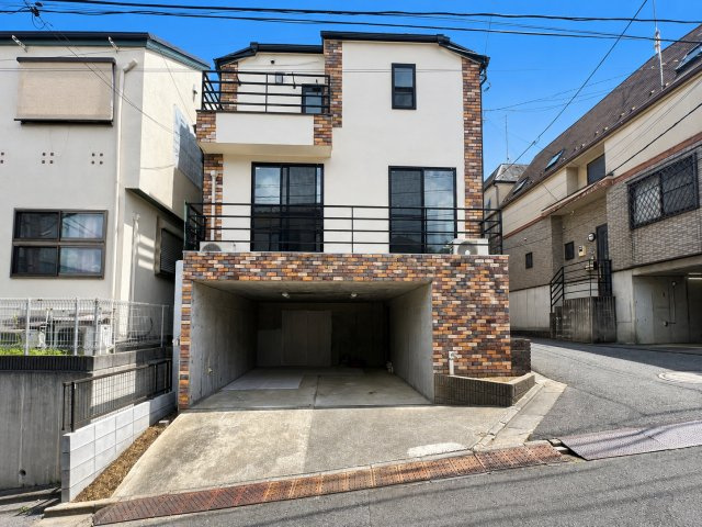 板橋区中台3丁目　南西角地　大満足新規リフォーム戸建の画像