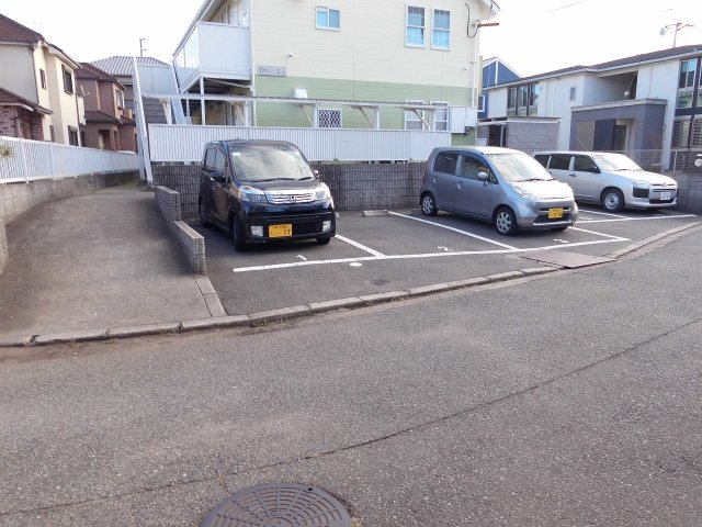 グリーンハイツ赤羽の駐車場