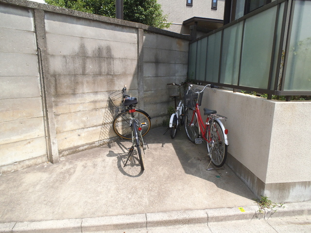 ノエルテラス浮間のその他共用部分|自転車置場はこちらです！