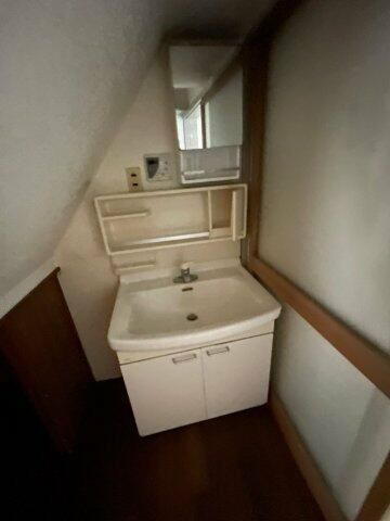 船橋市三山４丁目戸建の洗面所