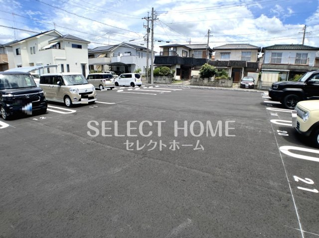 【駐車場】 | SOLANA | 駐車場です