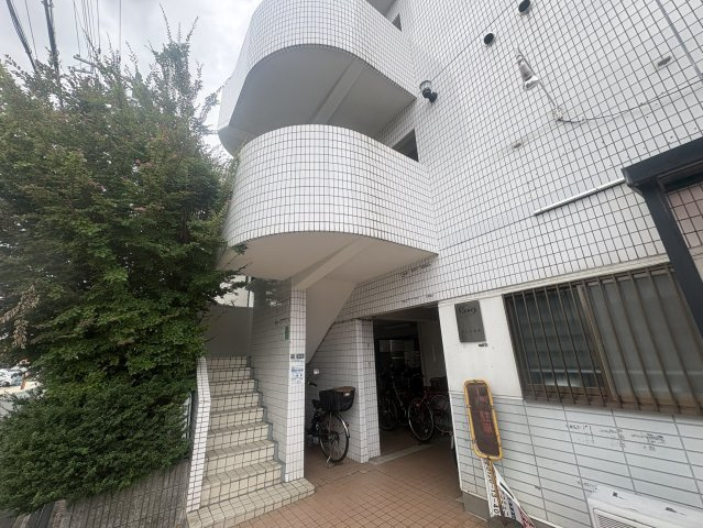 ギャレ豊津のエントランス