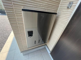【設備】 | コンフォール | 宅配ＢＯＸ