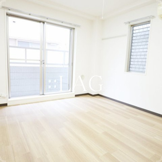 【居間・リビング】 | エルクレスト | 洋室のお部屋です。