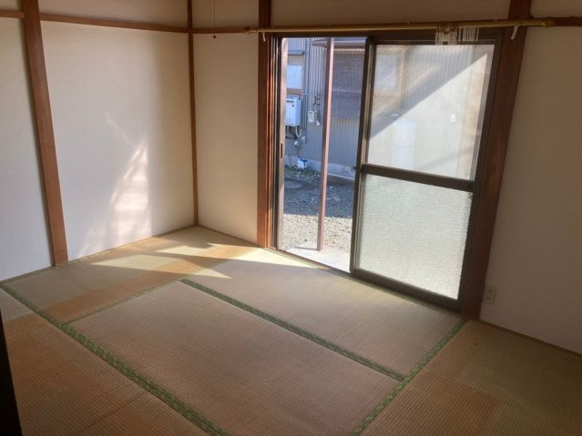 大柳借家の居間・リビング
