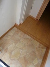 ヴィヴィレゆうきの玄関