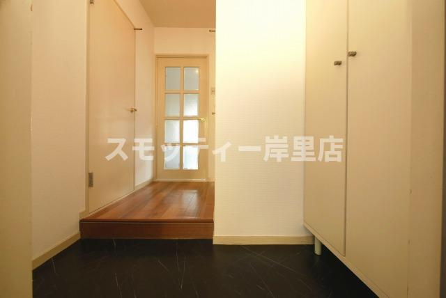 グランデマルマンの玄関