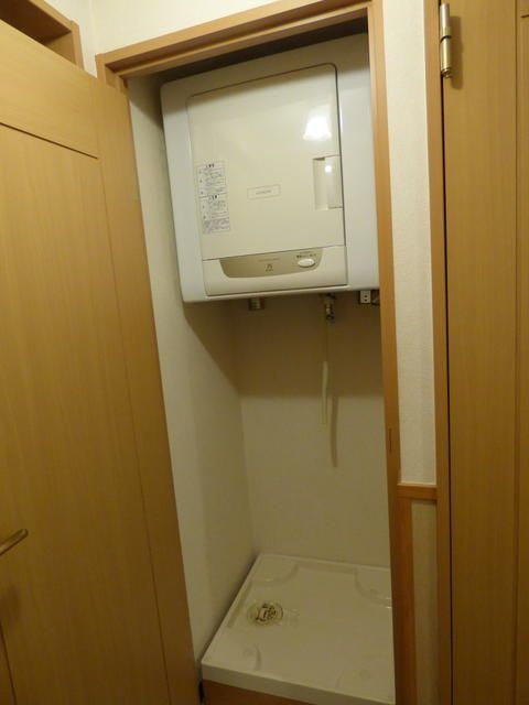 千葉市中央区椿森５丁目の賃貸マンションの収納