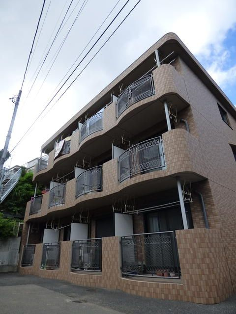 千葉市中央区椿森５丁目の賃貸マンションの外観