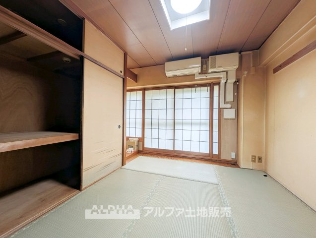 西武拝島ハイツ4号棟の収納|収納のためのスペースです