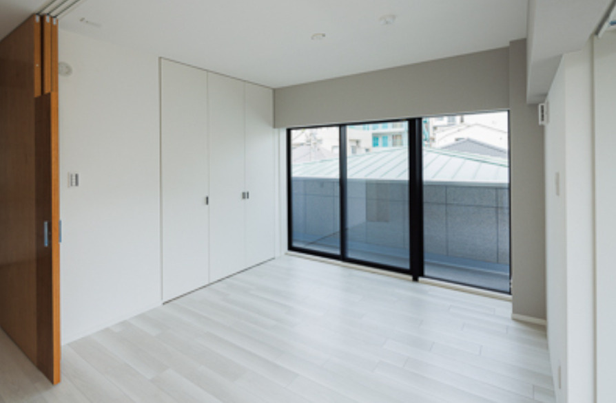 シャトレ信濃町の洋室|収納付き