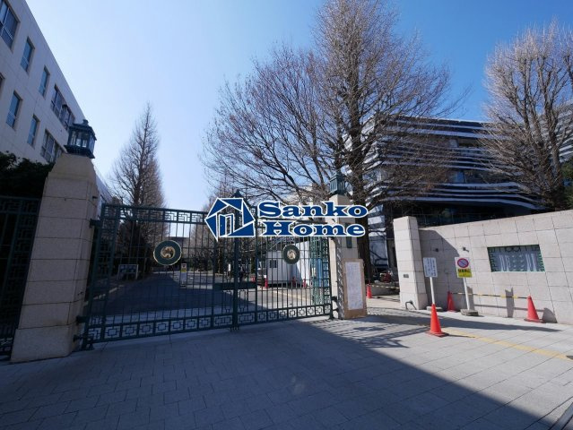 ジュネス３３Aの駐車場