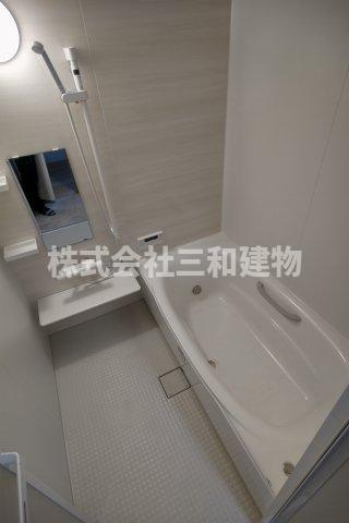 ヴィラ光が丘高松の浴室