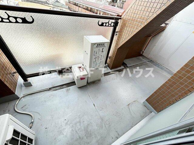ユーコート本八幡のバルコニー