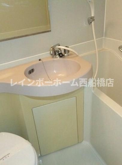 ローズガーデン36番館の洗面所