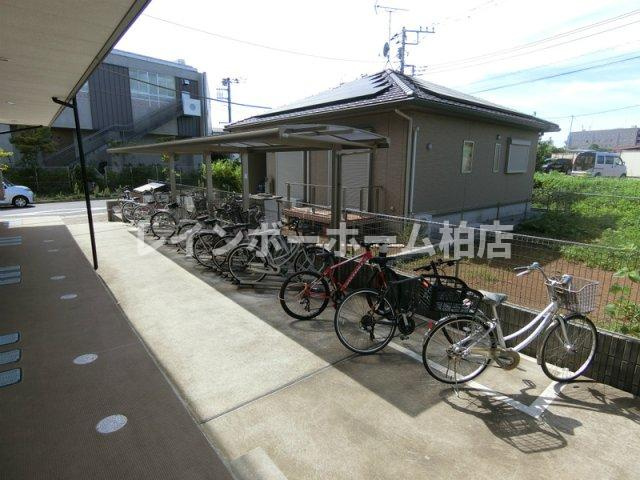【仲介手数料：50％OFF】対象物件！の駐車場