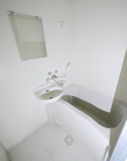 八王子市南大沢２丁目の賃貸マンションの浴室
