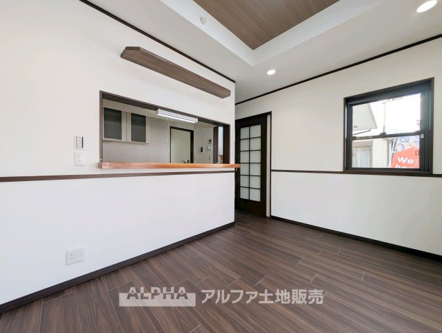武蔵村山市神明二丁目　リフォーム中古一戸建ての居間・リビング|リビングです