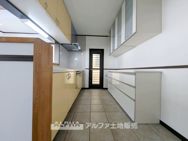 武蔵村山市神明二丁目　リフォーム中古一戸建てのキッチン|キッチンでお料理をお楽しみください
