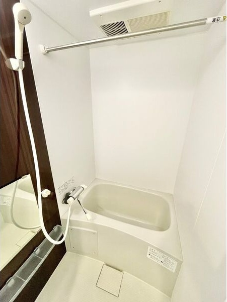 ラハト今池の浴室