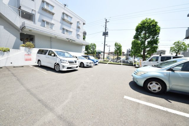【駐車場】 | ヒルズ小山台Ⅲ | 駐車スペースもあります