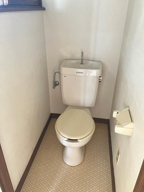 水野戸建のトイレ