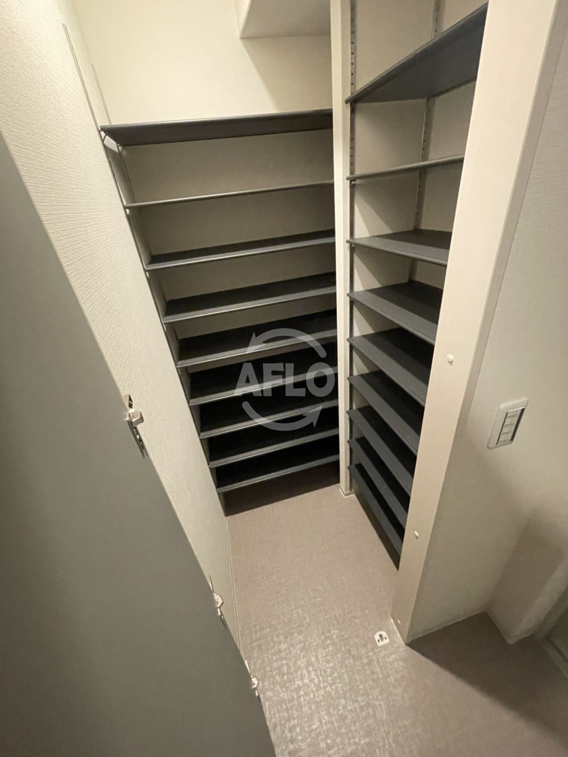ATKレジデンスなんば　敷津小学校区の収納|ATKレジデンスなんば　シューズクローゼット