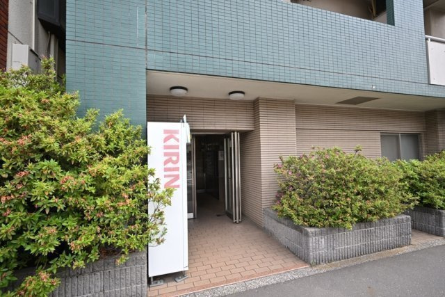 メインステージ巣鴨のエントランス
