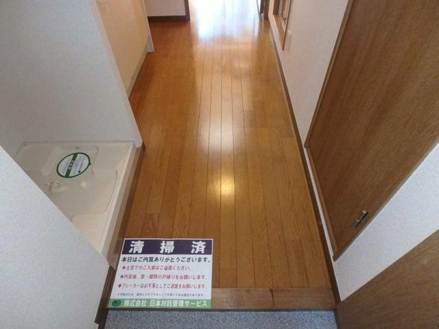 メインステージ巣鴨の玄関