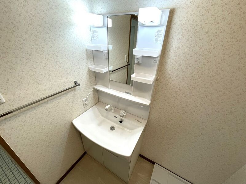 川崎市多摩区生田１丁目の賃貸マンションの洗面所