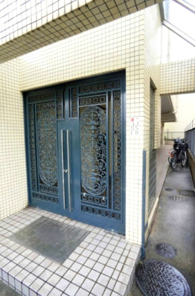 KDS南行徳のエントランス