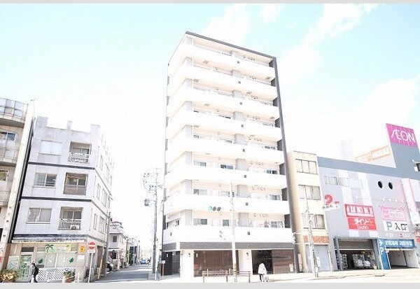 タウンライフ内山の外観