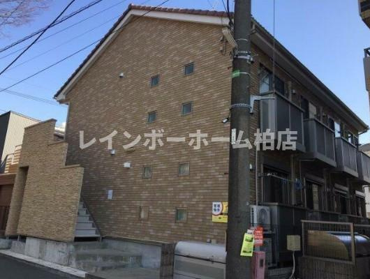 特典：仲介手数料が無料です!!のエントランス|落ち着いたエントランスです