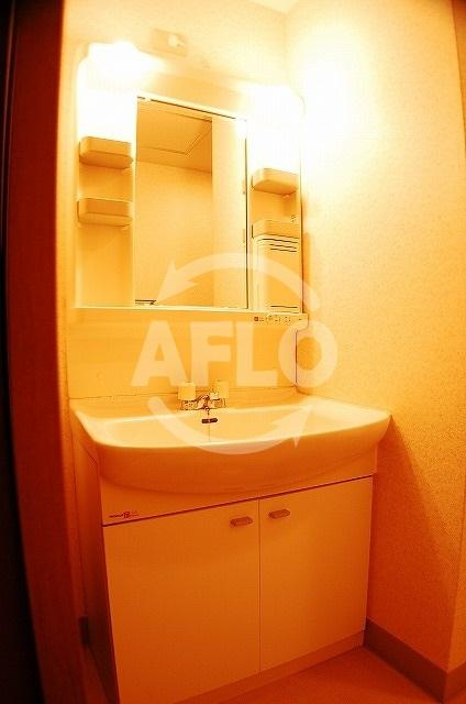 アメニティ江戸堀　西船場小学校区の独立洗面台|アメニティ江戸堀 独立洗面化粧台