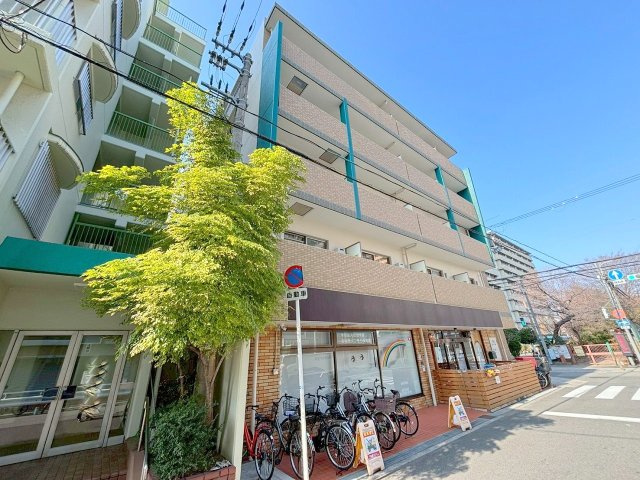 CRUM-1の外観