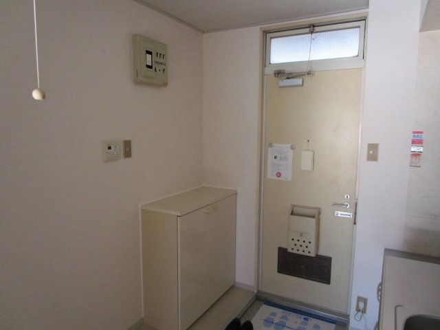 メゾンドふじの玄関