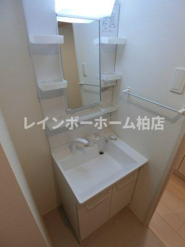 【仲介手数料：50％OFF】対象物件！の独立洗面台