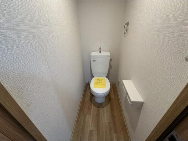 MKハイツ(東難波町)のトイレ