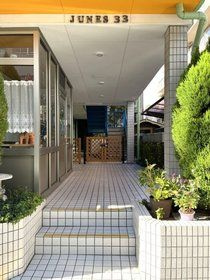 ジュネス33Aのエントランス