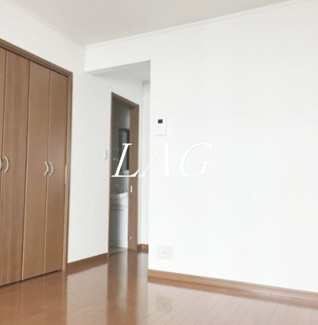 【居間・リビング】 | フローラ | 洋室のお部屋です。