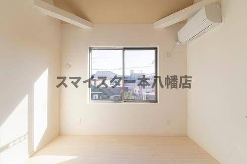 メゾンコリーヌ八柱の居間・リビング