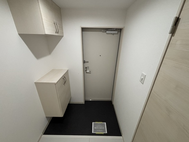 レジーナ本町の玄関