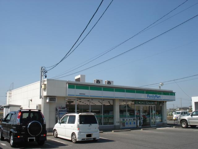 ヴォーノシロスナ　　　刈谷市近郊の賃貸はクラスホーム刈谷店の周辺|ファミリーマート碧南荒居店まで720ｍ
