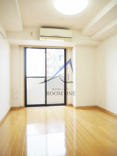 ルーブル西五反田弐番館の居間・リビング|洋室のお部屋です。