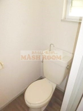 エステートピアグリーン西山Aのトイレ|落ち着いたトイレです