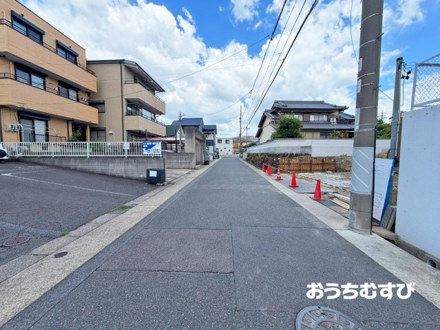 名東区高針原3期(全2棟)の前面道路含む現地写真