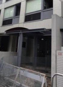 杉並区高円寺南３丁目の賃貸マンションのエントランス